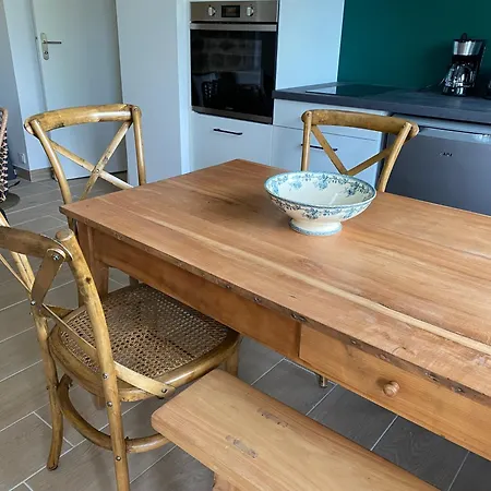 Le Petit Ronsard בית נופש פלר