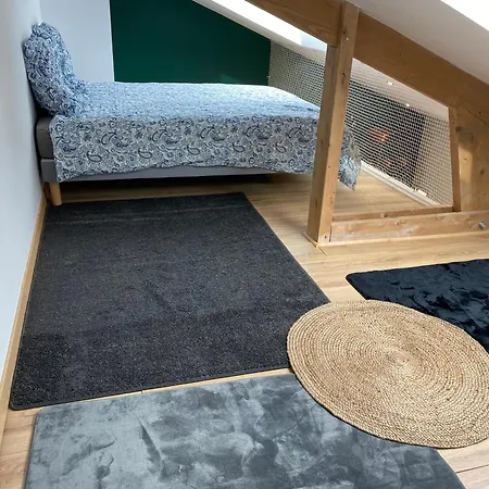 Le Petit Ronsard * פלר