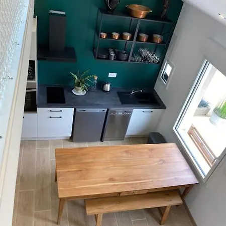 Le Petit Ronsard בית נופש