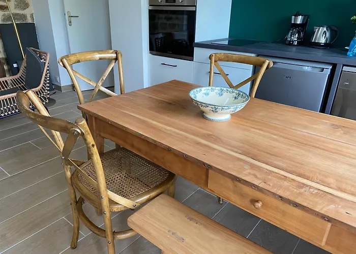 Le Petit Ronsard Nyaraló Flers